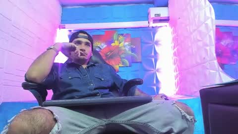 Snapshot of axell_cross2 chatting on 09/23/25, 01:41 Axell Cross2 online show from 09/23/25, 01:41