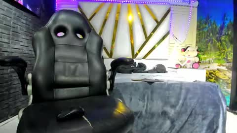 Snapshot of axell_cross2 chatting on 10/31/25, 02:45 Axell Cross2 online show from 10/31/25, 02:45