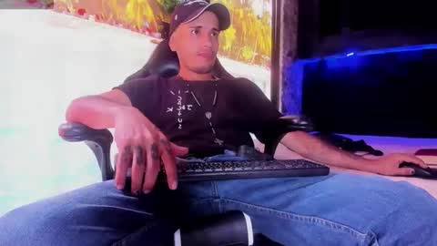 Axell Cross2 online show from 03/14/26, 02:00