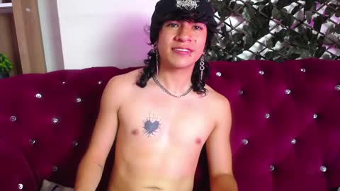 Snapshot of axellkush chatting on 02/12/25, 09:42 AxellKush online show from 02/12/25, 09:42