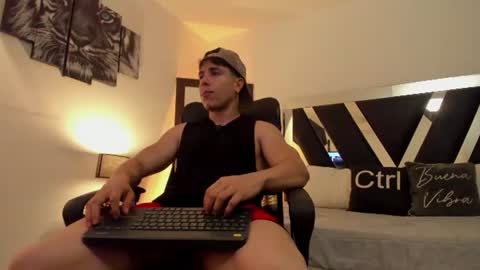 axelmartinezz online show from 06/18/26, 10:25