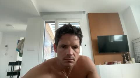 Axel Shore online show from 04/28/26, 09:58