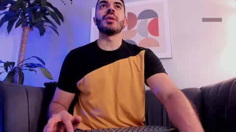 Axel Thompsom online show from 12/02/25, 11:15