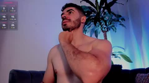 Axel Thompsom online show from 12/18/25, 06:14