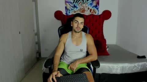 Snapshot of axelwinters_ chatting on 05/13/26, 11:33 Axel online show from 05/13/26, 11:33