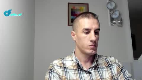 Axl online show from 11/18/25, 03:01