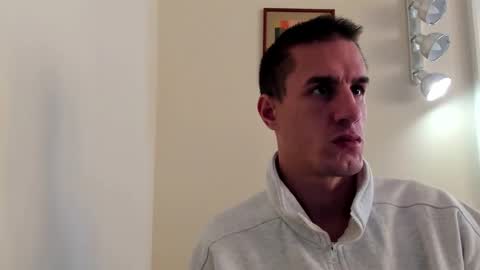 Axl online show from 12/04/25, 11:08