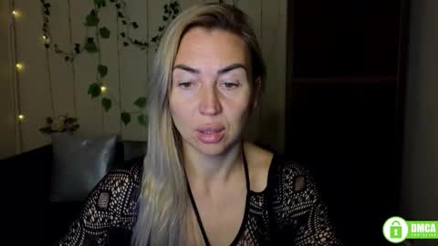 Jully online show from 09/28/25, 05:29