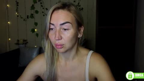 Jully online show from 10/05/25, 05:22