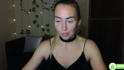 Jully online show from 10/11/25, 05:44