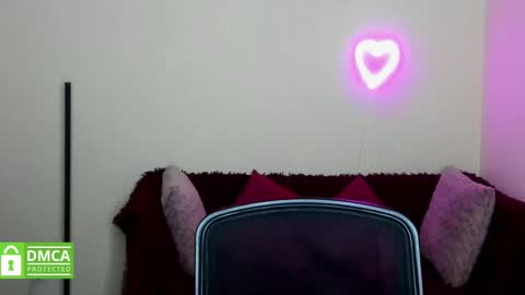 Jully online show from 10/17/25, 05:43