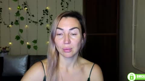 Jully online show from 11/21/25, 06:39