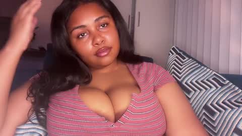 Snapshot of ayacolada chatting on 12/20/24, 07:44 Aya online show from 12/20/24, 07:44