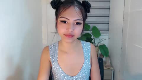 Snapshot of ayalvrs18 chatting on 02/17/25, 07:15 ayalvrs18 online show from 02/17/25, 07:15