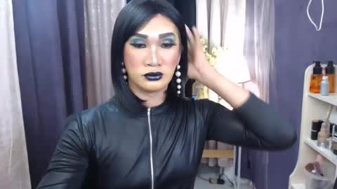 aya online show from 03/11/25, 06:00