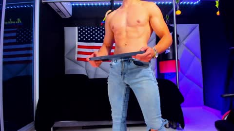 Ayden Miller online show from 01/30/25, 06:13