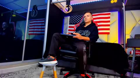 Ayden Miller online show from 09/08/25, 11:48