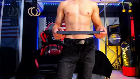 Ayden Miller online show from 04/04/26, 05:21