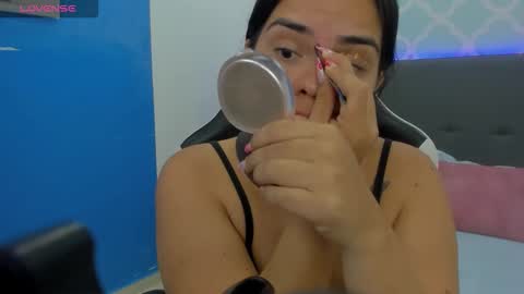 Alyda Jaramillo online show from 09/27/25, 07:30