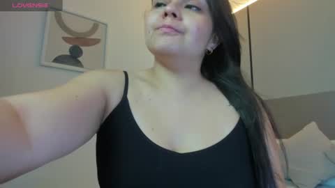 Alyda Jaramillo online show from 06/17/26, 07:04