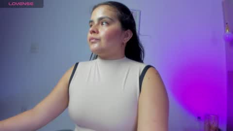 Alyda Jaramillo online show from 06/25/26, 07:07