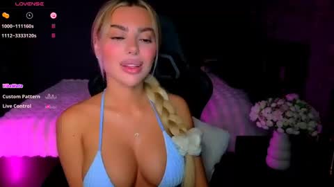 Snapshot of ayla_demir chatting on 06/29/26, 08:09 Ayla Demir online show from 06/29/26, 08:09