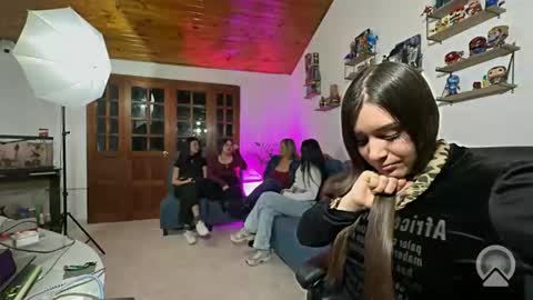 nany online show from 02/12/26, 07:58