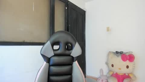 Snapshot of aylaislem chatting on 12/19/24, 02:45 SandyMODELINDEPENDIENT online show from 12/19/24, 02:45