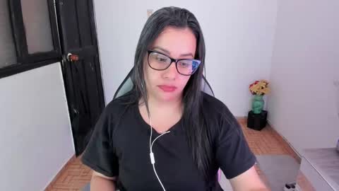 Snapshot of aylaislem chatting on 02/02/25, 07:09 SandyMODELINDEPENDIENT online show from 02/02/25, 07:09