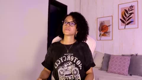 Ayleen online show from 09/29/25, 12:21