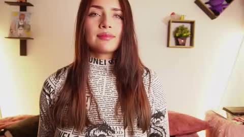 SOPHY ROGERS online show from 12/22/25, 07:27