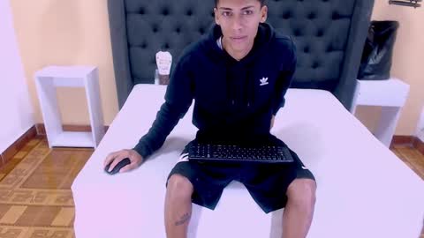 Aylen  online show from 02/16/25, 04:21