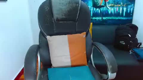 Aylen  online show from 02/21/25, 04:16