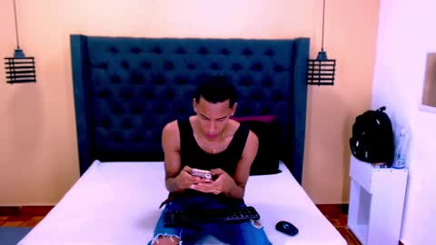 Aylen  online show from 03/09/25, 08:29