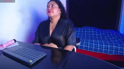 Snapshot of ayliinn_ chatting on 03/06/25, 02:51 Ayliinn online show from 03/06/25, 02:51