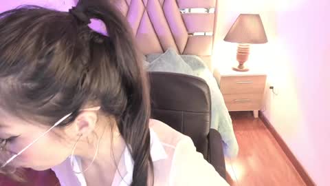 Snapshot of aylin_diazz chatting on 01/12/25, 12:39 Aylin online show from 01/12/25, 12:39