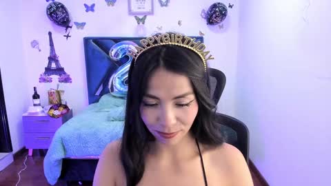 Snapshot of aylin_diazz chatting on 01/21/25, 08:21 Aylin online show from 01/21/25, 08:21