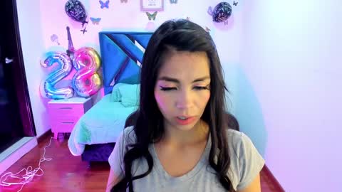 Snapshot of aylin_diazz chatting on 01/26/25, 11:50 Aylin online show from 01/26/25, 11:50