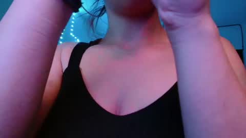 Aylin online show from 06/26/26, 10:52