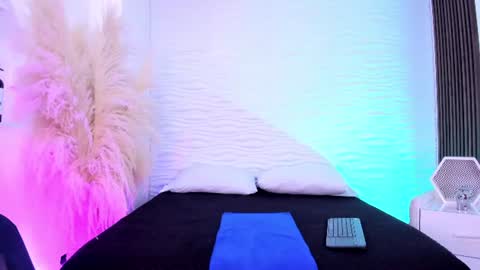 aylinlove_ online show from 06/19/26, 11:58