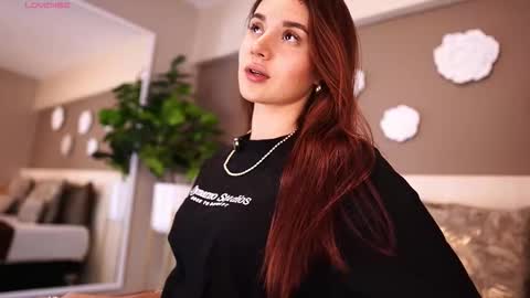 Aylin Millerxs online show from 11/13/25, 07:57