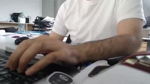 Snapshot of aylinniyerim chatting on 02/24/25, 03:31 aylinniyerim online show from 02/24/25, 03:31