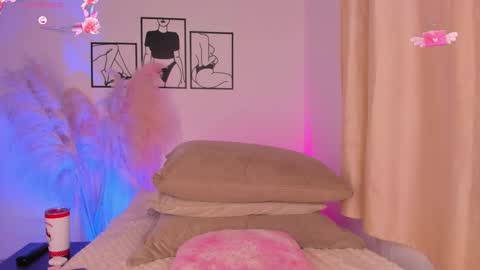 Aylin  online show from 09/22/25, 10:28