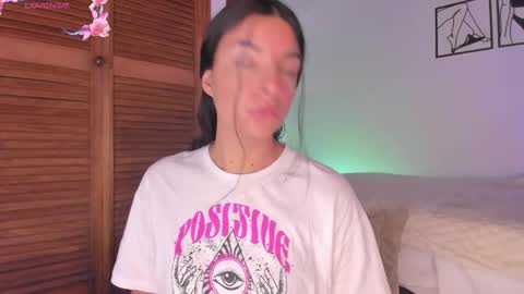 Aylin  online show from 10/26/25, 09:15