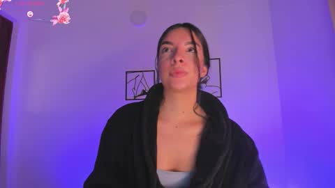 Aylin  online show from 11/19/25, 11:32