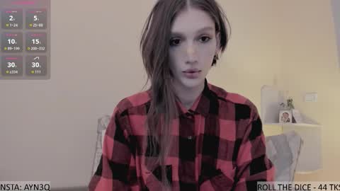 AYNEK        fansly  online show from 10/28/25, 07:56