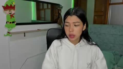 aysha_winxx online show from 12/19/25, 03:02