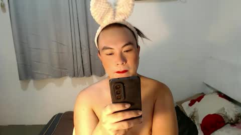 ayumi online show from 03/10/26, 09:36