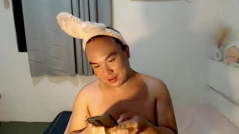 ayumi online show from 04/15/26, 08:20