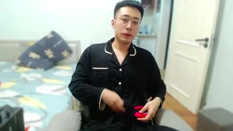 ayyzqh66 online show from 05/02/26, 06:13